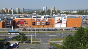 News Star Capital buys two Czech shopping centres
