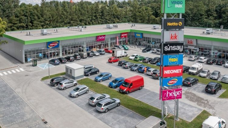 News Article Bank Pekao financing investment Poland retail retail park Trei Real Estate