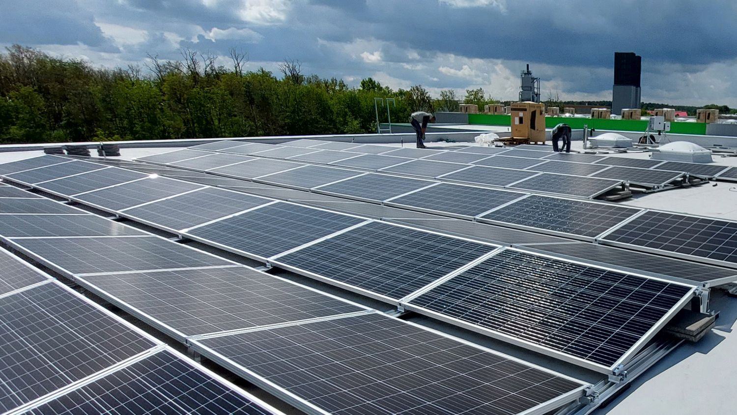 News Article logistics MLP Poland renewable energy solar warehouse