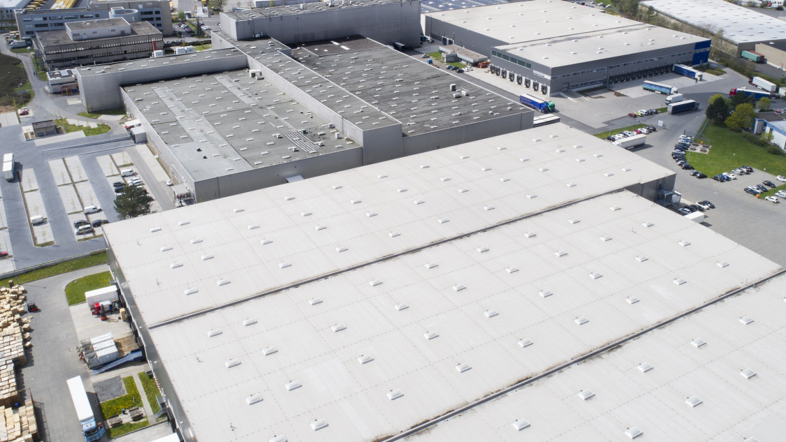 News Article Cushman&Wakefield Hungary industrial investment logistics warehouse