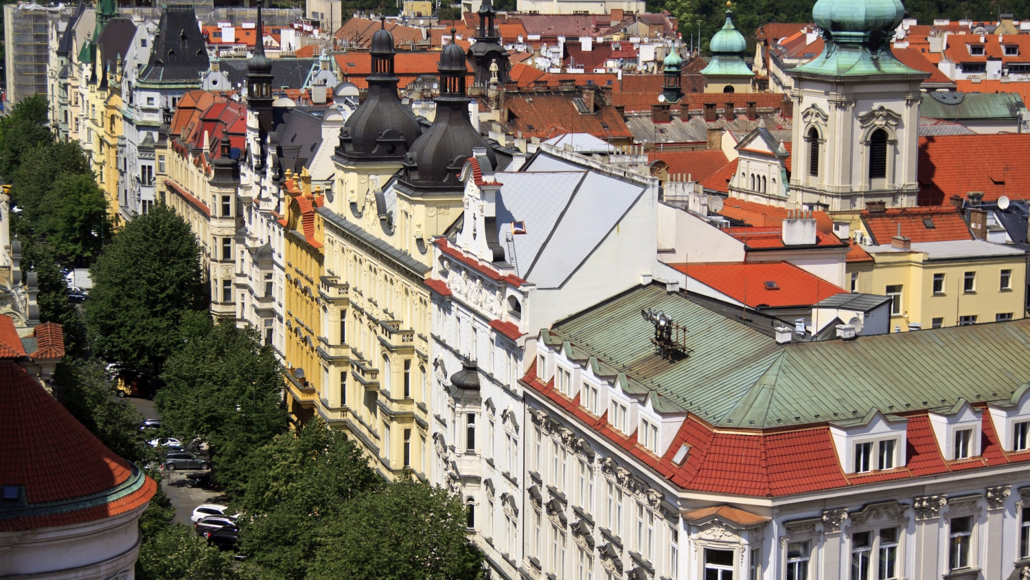News Prague’s Pařížská becomes CEE’s most expensive high street