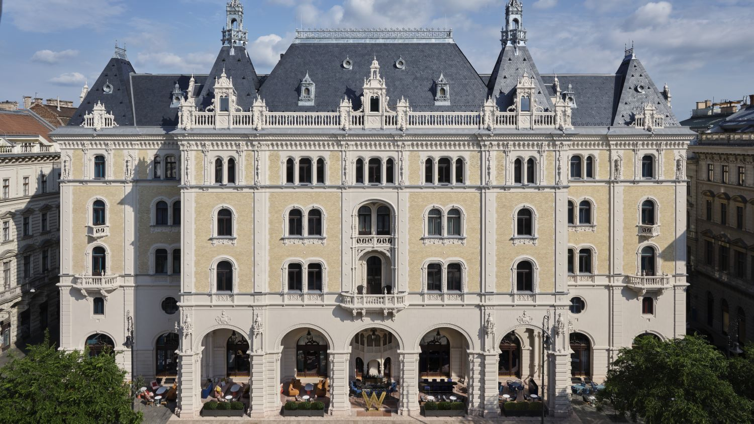 News Article Budapest hotel Hungary Marriott