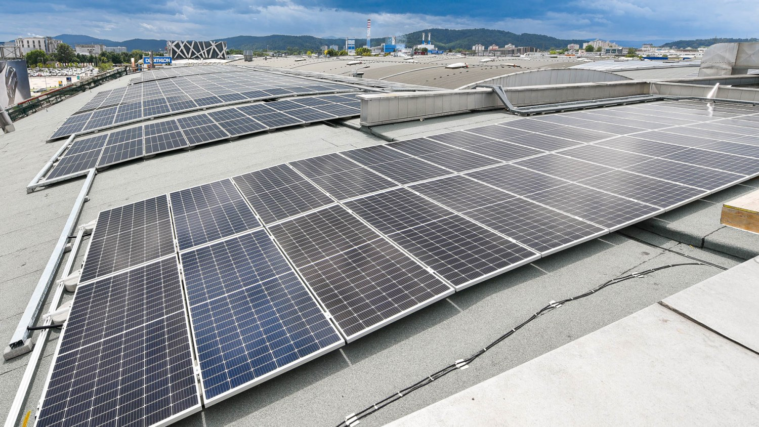 News Article green energy mall photovoltaic retail rooftop SEE SES Slovenia