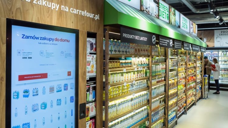 News Article Carrefour e-commerce Poland retail shopping Warsaw
