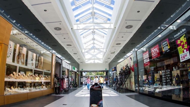 News Article M7 Real Estate mall property management retail Savills shopping