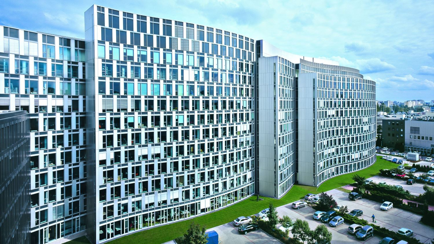 News Article Cushman&Wakefield leasing office Poland Union Investment Warsaw