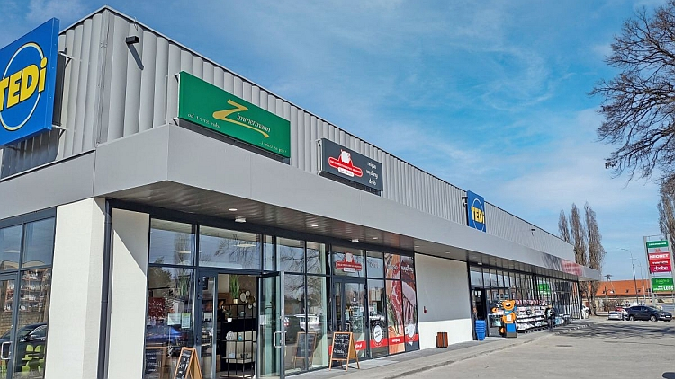 News Article convenience store LCP Properties Poland retail