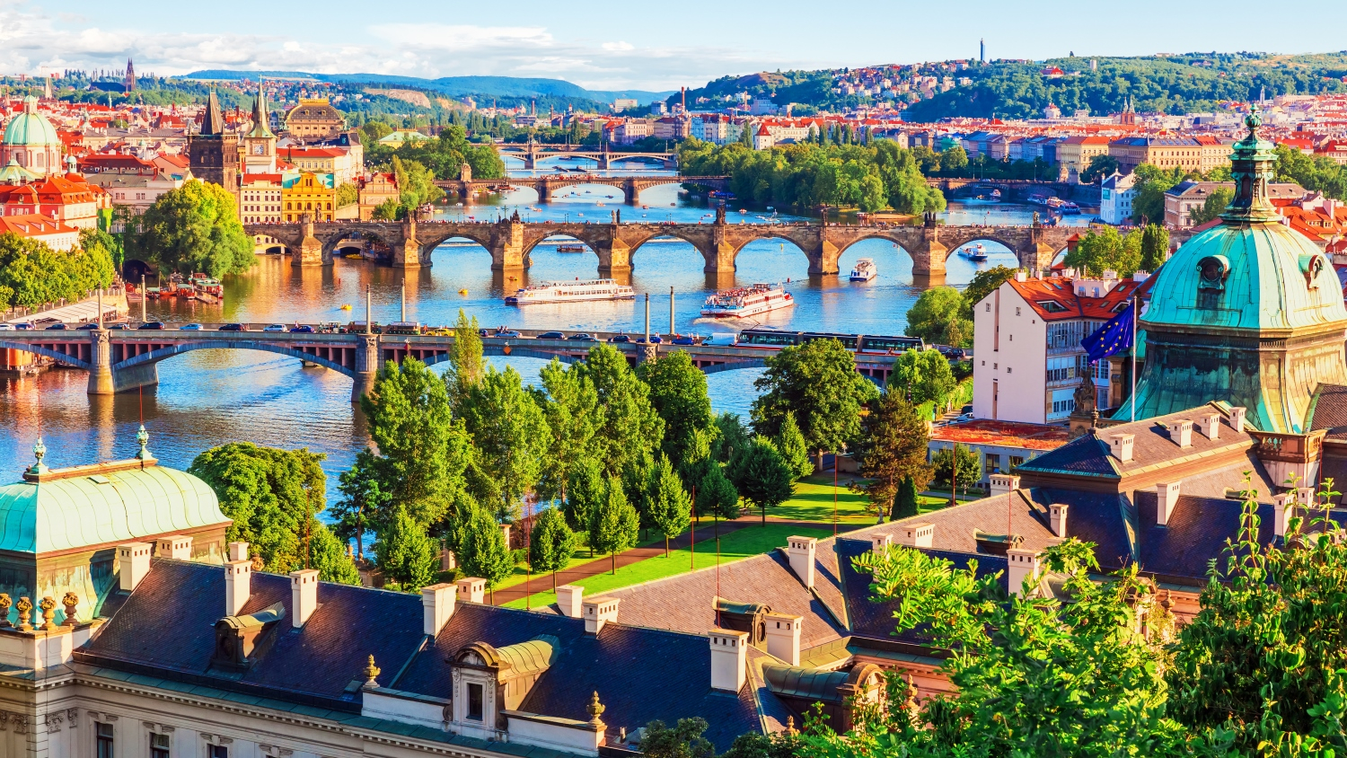 News Article Cushman&Wakefield Czech Republic hote investment Prague report